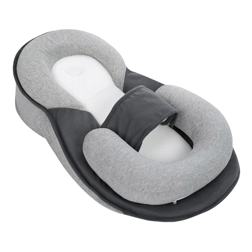 BabyLift Anti-Reflux Lounger — Ergonomic Wedge, Anti-Roll Support & Secure Feeding Strap